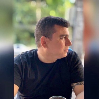 Gustavo44189500's profile picture. Brasileiro sobrevivendo no Brasil, Contabilidade, Clube Náutico Capibaribe e Beatlemaníaco.