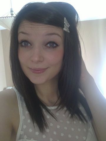 hi all, i am loving twitter and how amazing it is! please tweet me and say hello!