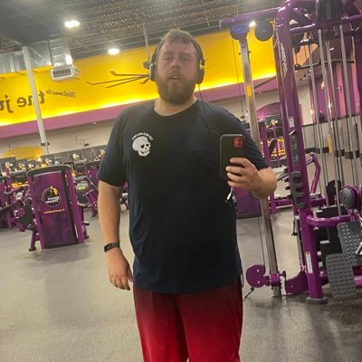 On Air Personality for Y98 on weekends and KEZK. Producer on Now 96.3 and KMOX. Podcaster and Pirate Radio Personality. Comic book fiend. Gym Rat and Sports fan