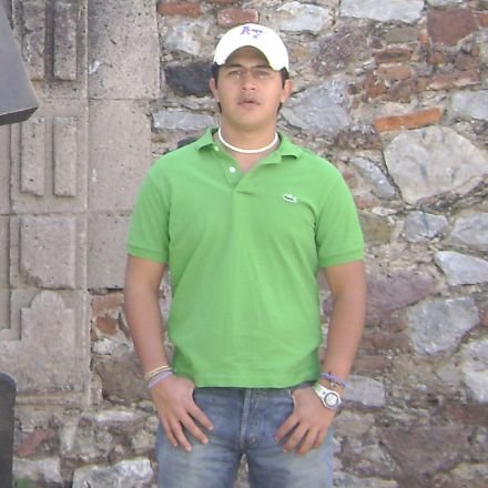 castillo_va's profile picture. VUCASO| Economista | Pumas | River |49ers | GNR | cafeinómano | tabaco-dependiente | workaholic | Sofia y Emilio mi máximo |