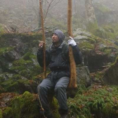 観光客をはじめとして外国人全般をガイドします
大学を除籍になったあとに農業・林業・土木・工場・倉庫・宅配・スナキャバ・オフィスなど様々な環境で働いてきた経験を反映させたガイドを仕事にしとる全国通訳案内士ヘッドバンギンメタラー
