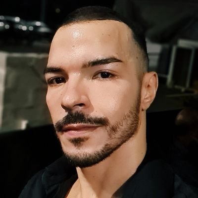 Brazilian, Lawyer. Cancer sun with Pisces rising and Saggitarius moon.