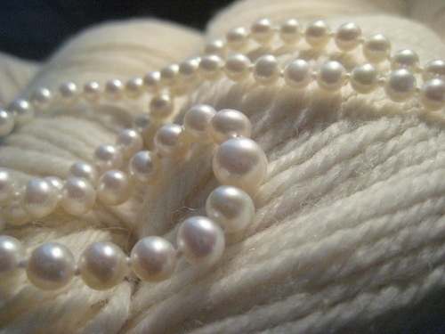 stringsofpurls's profile picture. Saved by grace and grateful.