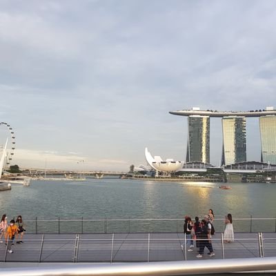 Htinlinaung86's profile picture. 