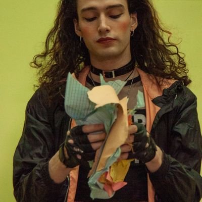 Journaliste formée à @IUTCannes06 - observation des pratiques policières et des lgbtq+phobies |
thaliadansac@gmail.com