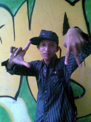 anwar_dlawer's profile picture. I am quiet person, kind and not arrogant ... I'm willing to fight to defend the right ... for love is burning....