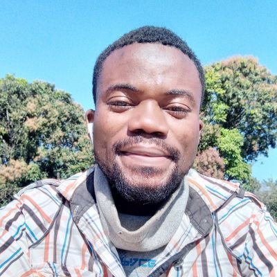 Amuri72575062's profile picture. professeur à l'université