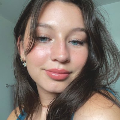 alexagonz131's profile picture. 