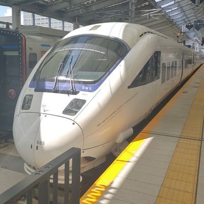 アカ凍結されたのでやり直しです。
東京から盛岡に転勤してきました。
🚹182/73位、
大通りとかで呑みに行きたいです。
仲良くして下さい
ちなみに東京〜盛岡行き来してます。
女の子ファーストでいきます