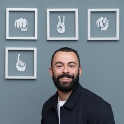 SalomoniCris's profile picture. 👍🏻Comportamiento no verbal 🗳Política 🧠Psicología 🕵🏻‍♂️Criminología 🎙Locutor en @rne 👨🏻‍💻Director del IIACINSTITUTE