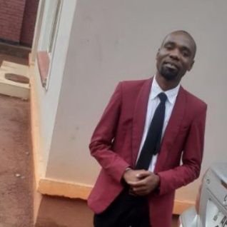 Accountant| Entrepreneur| Chess| Music| Liverpool Fc