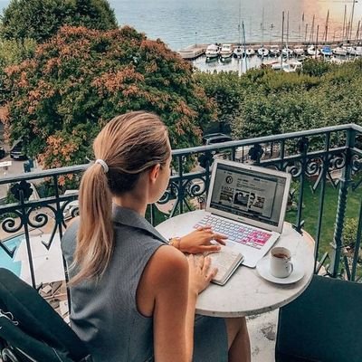 sarminnahar52's profile picture. Hello there. I'm social media manager. Basically here i tweet about brands and social media marketing.