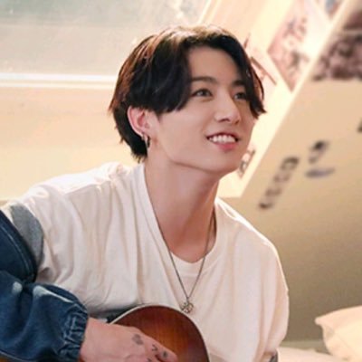 nuts0oy's profile picture. 