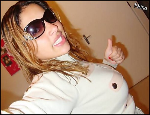 Quem me vê, me ve sorrindo e vai ser smp assim '♫