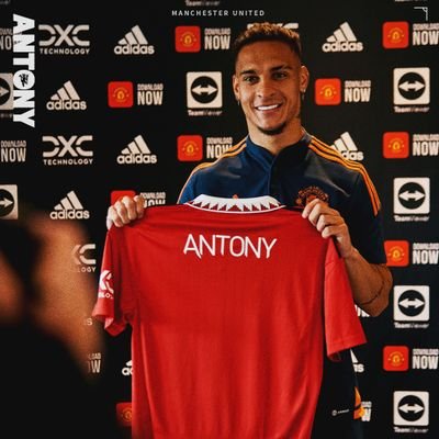 OnitshaOf's profile picture. If opportunity doesn't knock, build a door🤞💯🦍 #MACHESTER-UNITED