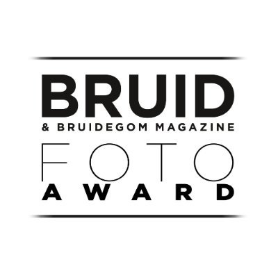 De Bruidsfoto Award is een initiatief van Bruid & Bruidegom Magazine en bedoeld om de professionaliteit en het belang van de bruidsfotografie te stimuleren.
