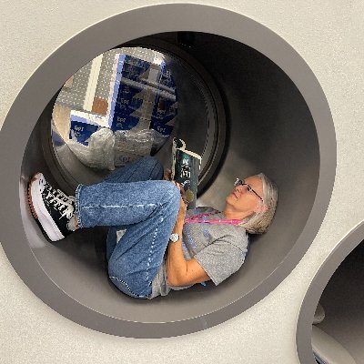 CreLibrarian's profile picture. Canyon Ranch ES Librarian.