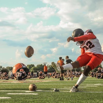 Buchtel High School ‘24 | @Hampton_FB commit | ★ ★ ★ ★ #1 in Ohio/ 16th🇺🇸| NIL Inquiries- 11meeduvall@gmail.com