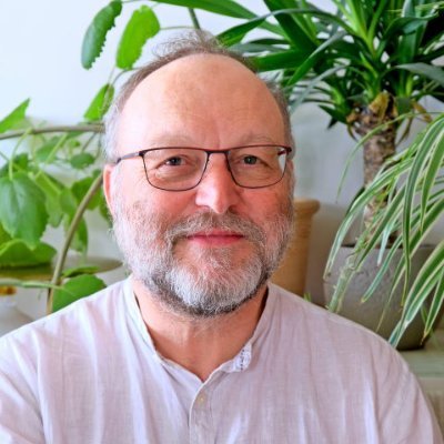 J’accompagne les personnes traversant des épreuves à cultiver leur résilience et à retrouver du sens par une approche holistique.