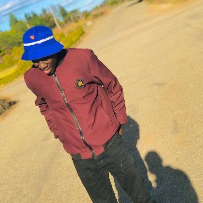 Engineer, aspiring Cybersecurity Analyst, potential millionaire, always believe in what you want to be, ManchesterUtd🚩⚽️
