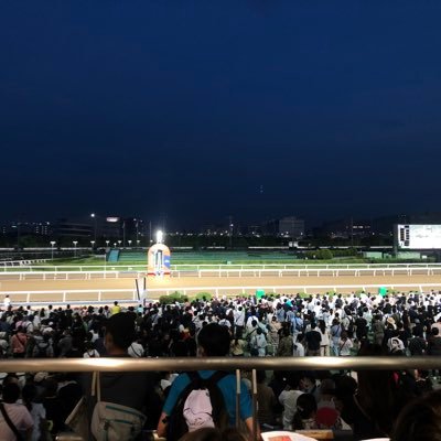 競馬勝てないので、色々な方に頼ることにしました。メインは競艇ですが、競輪・オートレースなど色々やってます。 よろしくお願いします。アドバイスください。多趣味なので、適当に絡んでください