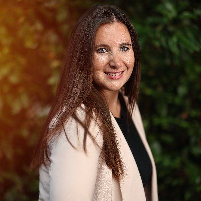 Editor-in-Chief @femalehealthhub | Infertility Warrior | Living with PCOS, Hashimoto’s Disease & Post Hysterectomy for Uterine Cancer 🪷