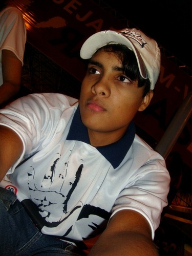 nao machuque um coração pois vc pode ta dentro dele → Shaya. http://t.co/faT94xNEJ5