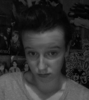 eleanorTWgleek's profile picture. we're gonna pretend this account doesn't exist