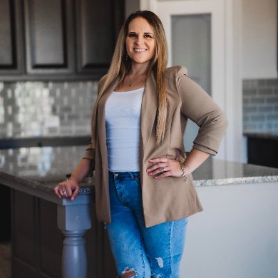 brandi_slate's profile picture. Texas realtor at Heritage Real Estate Group that loves coffee and inspiring others!