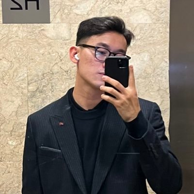 TONICANA's profile picture. Born, still alive.