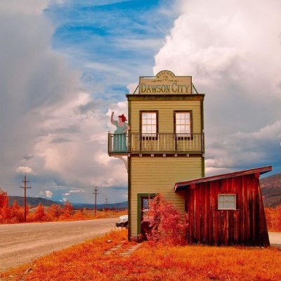 Dawson City, cultural capital of the Yukon, is the heart of Tr’ondëk Hwëch’in Traditional Territory and the site of the Klondike Gold Rush.