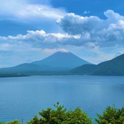 旅好きでちょくちょくどこかに出かけています💨観光名所巡り、聖地巡礼や 静かに景色を眺めてゆったりしたりと...のんびり色々なことを楽しんでおります＼(^^)／