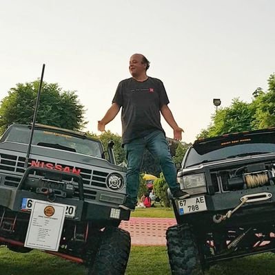 umurbzma's profile picture. Bu profilde yazılan her şeyi ciddiye almayın. 
Bazı tivitler anlık cümledir. Yazarın ruh halini yansıtmaz...