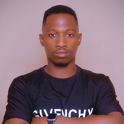 Extrovert °Manchester United Fan🔴 Ion hate Chelsea either😁 https://t.co/apQ5QpP8ZQ Computer Science 😎😎UI/UX Designer☣Graphics Designer.Adobe XD.Figma.