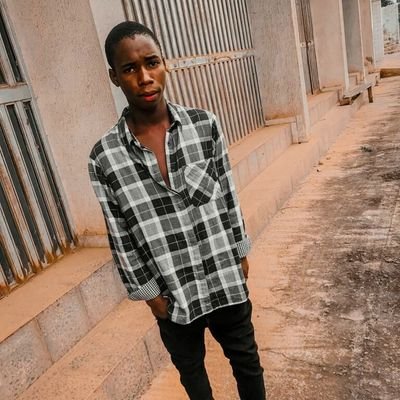 Awuhefrank's profile picture. 🛡️🕊️