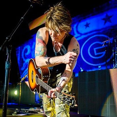 dedicated to the great John Rzeznik of the Goo Goo Dolls. tag #dailyrzeznik to submit photos. if a photo is yours, DM for credit/repost/removal❣️