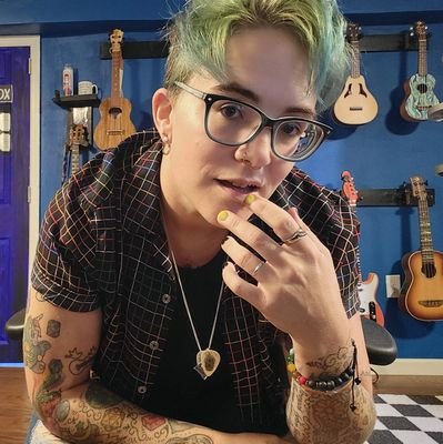 CynfulUkes's profile picture. cute, nerdy, uke player, tattooed, artist, crafter all around awesome 'not a robot.' they/he, pan/poly/queer as fuck.