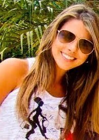 18 anos, estudante de Enfermagem pela UFRN. Sou chata, abusada e muito mímada. Amo minha familia, amigos e meu noivo. bjsbjs :*