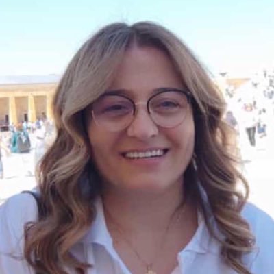 ZubeydeYanar1's profile picture. Ya yarının yoksa🍀