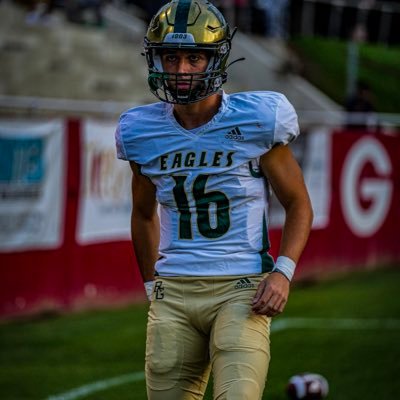 🇫🇷|Rabun Gap Eagles| c/o 2024 |6 feet| 190lbs | 4.6 40 yard| Dual Threat QB | (706) 239 9903 valentin.dso.football@gmail.com HC: Derek White +1 (864) 444-3498