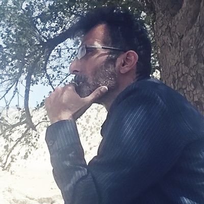 با افتخارجانبازشیمیایی جنگ ازسبزپوشان سپاه پاسداران سنگربان کرخه ودز بر بلندای دوکوهه حافظ ارزشهای ملی مذهبی انقلابی مدیر مسئول پایگاه تحلیلی خبری لرپرس