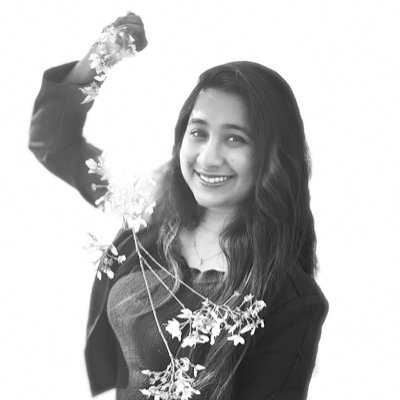 itsnaznoorani's profile picture. Naz | Living in the Moment… Entrepreneur. Digital Marketer. Mentor.