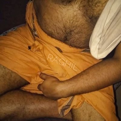 RAGHIL93RM's profile picture. Human with all emotions#Impure😅#🌈Bi_V_ToP_mallu🦚
