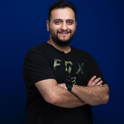 Q8_stranger's profile picture. مصور هاوي ... مهتم بالتكنولوجيا والسيارات واكتب خواطر داشه عرض وعاشق للقيمز والمسلسلات والأفلام ومابقى شي بعد