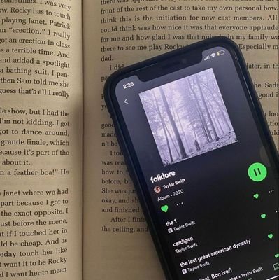 hazaheree's profile picture. let's be moots💐