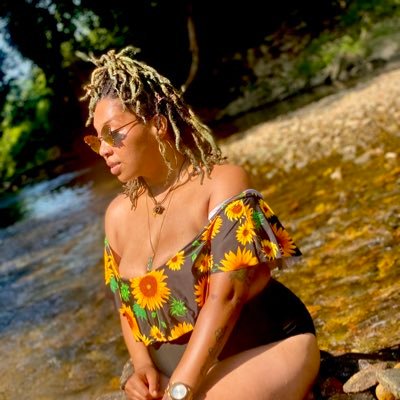 It Means Energy Unparalleled & No You Can’t See 🖖🏽🤪 𓋹 𓍑 𓋴 $tyayzjah 👀🤷🏻♀️