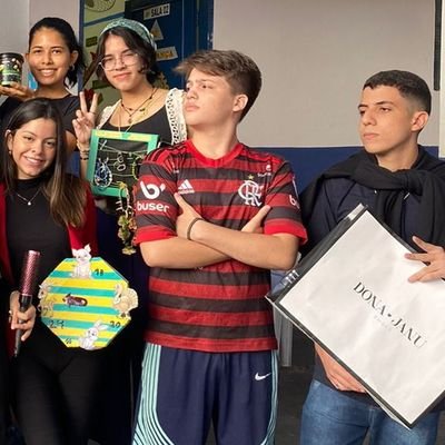 tenho 17 anos, faço lives na https://t.co/krpqmK2qTl só vem
