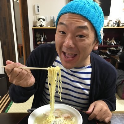 新潟のタウン誌「新潟Komachi」を発刊するニューズ・ライン所属。これまで食べた新潟ラーメンは4000杯超。新潟ラーメンを全国にお届けする通販サイト「宅配にいがた麺の市」とラーメンアプリ「ラ〜ポン」コンテンツマネージャー。新潟ラーメンに関する取材・講演の依頼、お待ちしてます笑