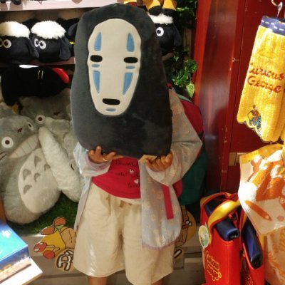fufu1622's profile picture. 方向音痴なくせに体内コンパスは内蔵している仕様。
レバーを食べるならば死を選び、トマトには塩かネギを散らし、髪を乾かすのが億劫な活字中毒。 
2016年生まれの娘を含め家族全員にマイ本棚あり。
旅先にてラクダに乗る前にラクダを食べた人間。

Twitter避難先は、下記インスタとたいっつーfuki1622になります。