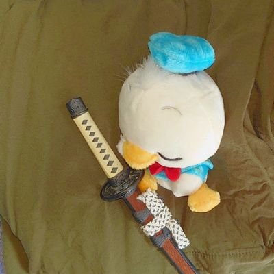 とうらぶメイン垢。美濃国にて周回しています!太郎さん最推しで、次郎さん・五虎退も好きですが気になる刀剣が増えています❀ 審神者10周年を迎えた25↑社会人・ゆうちょ対応。